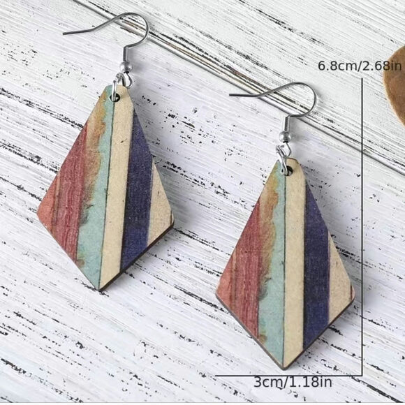 Bohemian diamond shape wood dangle earrings multicolor stripe - Picture 3 of 5